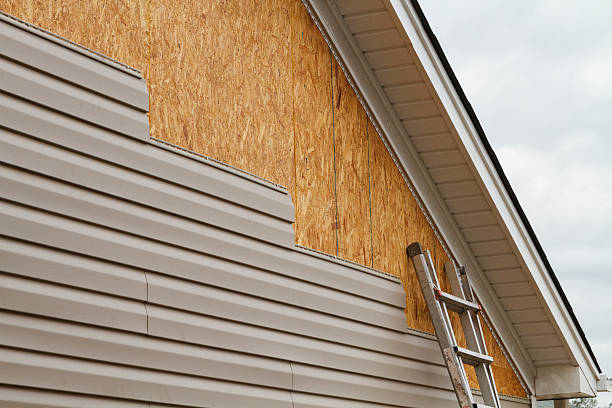 24/7 Emergency Siding Repair experts in Darien, GA